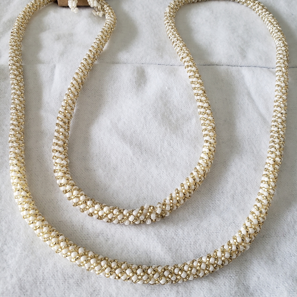 Hand Crafted Jewelry White, Gold, Clear Seed Beads Statement Necklace & Earrings - Picture 5 of 17